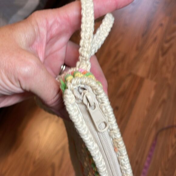 Vintage Crochet Cream Pastel Macrame Wristlet Clutch Bag, boho - Picture 6 of 6